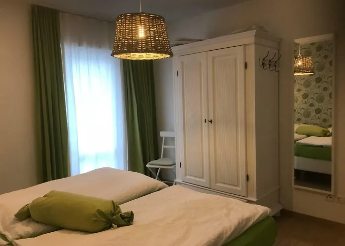 Seaside Apartments - Dreamy Green